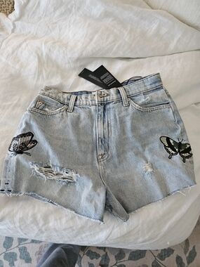 nwt Hudson Jeans Light Blue Distressed Butterfly Embroidered Denim Shorts xs